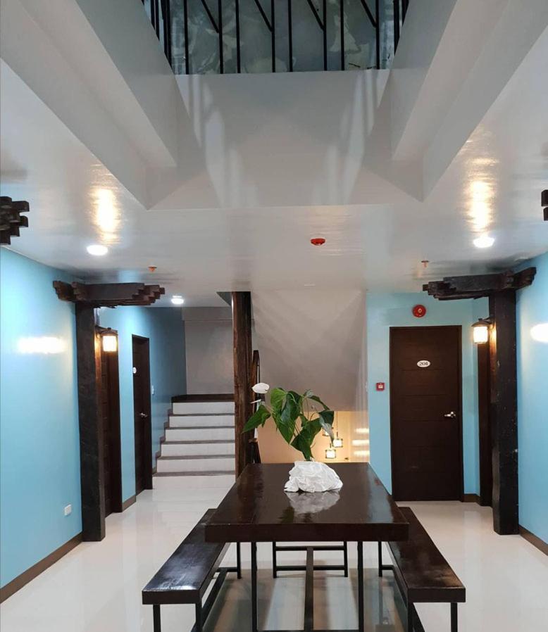 Hotel Lourdes ลาวัก ภายนอก รูปภาพ