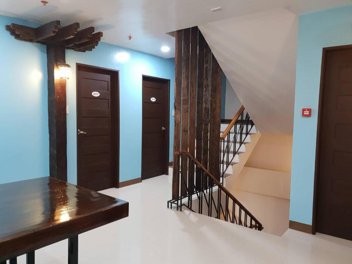 Hotel Lourdes ลาวัก ภายนอก รูปภาพ